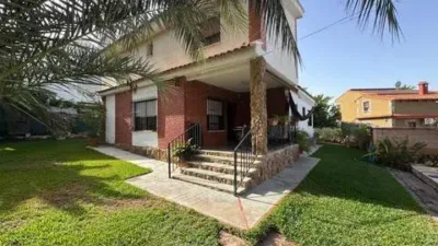 Chalet on Carrer de les Maravillas photo 90