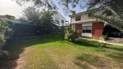 Chalet on Carrer de les Maravillas photo 21