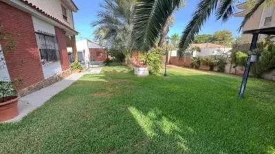 Chalet on Carrer de les Maravillas photo 82