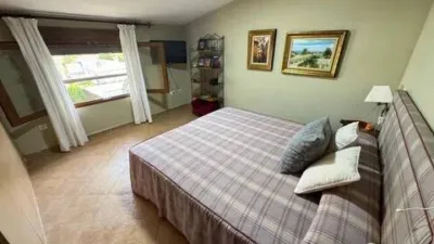 Chalet on Carrer de les Maravillas photo 8