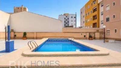 Piso – Torrevieja - Vista 2