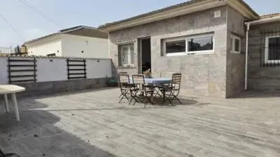 Chalet in Torrevieja photo 2