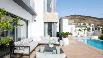 Chalet en Avenida Barcelona photo 13