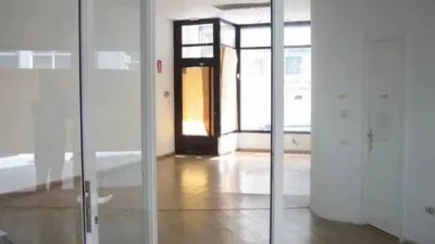Local comercial en venta en A Coruña Capital - Más