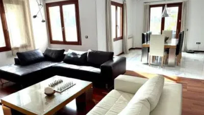 Chalet on León Street photo 5