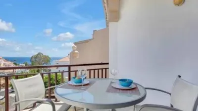 Top-floor apartment on Calle Finlandia photo 2