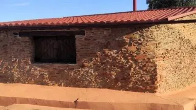 Rustic house on Calle Poligono 6, Parcela 70 Nn photo 5