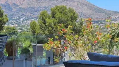 Chalet in Los Cerezos-La Mandarina-La Finca-Covatelles photo 14
