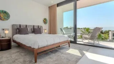 Chalet in Golf Bahía Urbanization photo 20