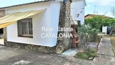 Chalet on Carrer de la Senyera photo 3