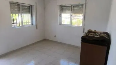 Terraced house on Cruz Blanca Street photo 38