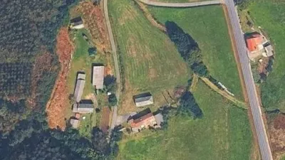 Casa – O Pazo de Irixoa, A Rebordela - Más