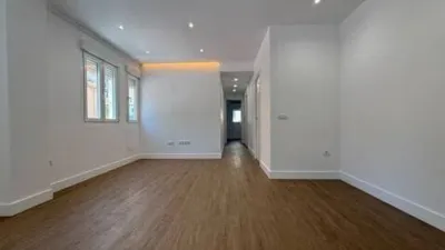 Apartment on Juan de la Cierva photo 3
