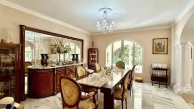 Chalet in Estepona photo 4