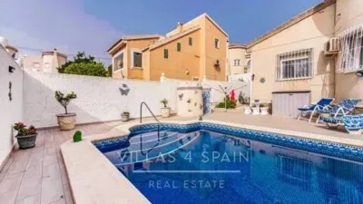 Chalet on Calle Mar Mediterráneo photo 20