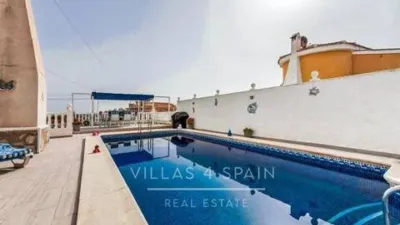 Chalet on Calle Mar Mediterráneo photo 11