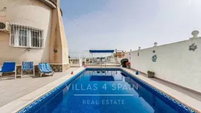 Chalet on Calle Mar Mediterráneo photo 13