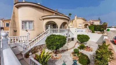 Chalet on Calle Mar Mediterráneo photo 5