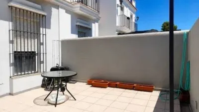 Townhouse in Gines photo 2