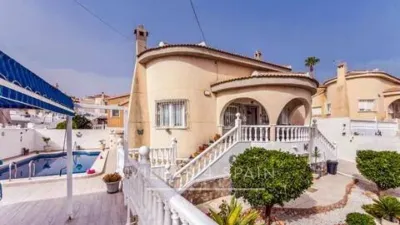 Chalet on Calle Mar Mediterráneo photo 10