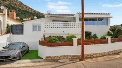 Chalet on Carrer de Còrdova photo 39