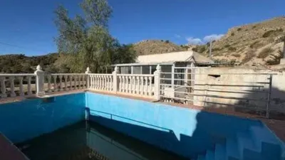 Chalet en Crevillent photo 9
