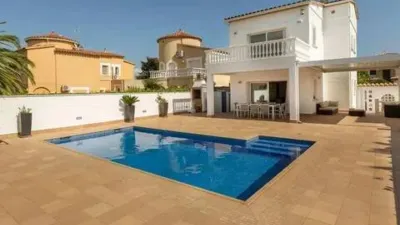 Chalet en Carrer de l'Ebre photo 13