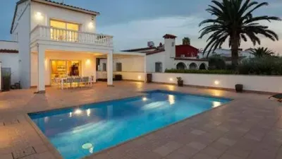 Chalet en Carrer de l'Ebre photo 7