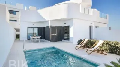 Casa – Torrevieja, Urbanización Los Balcones - Vista 2