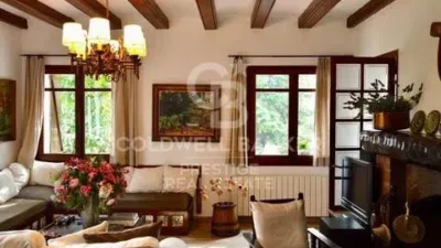 Chalet in Castellví de Rosanes photo 8