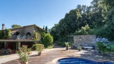 Rustic house in Esponellà photo 5