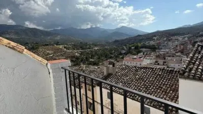 Rustic house on Calle de Felipe II photo 3