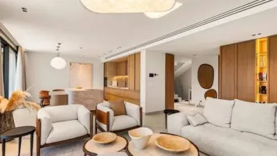 Chalet on Carrer Londres photo 5
