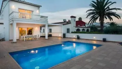 Chalet en Carrer de l'Ebre photo 10