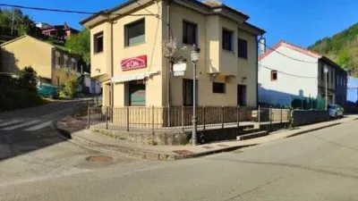Chalet on Calle Caserio Carrocera No Number photo 3