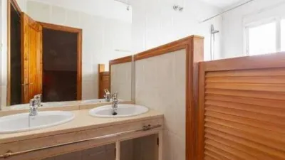 Terraced house on Calle Lago Sanabria photo 17