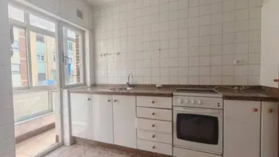 Apartment in Ciudad-Naranco-Vallobín photo 4