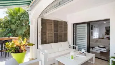 Chalet on Carrer del Segre photo 14