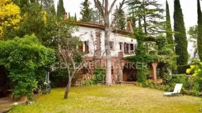 Chalet in Castellví de Rosanes photo 20