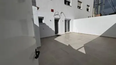 Apartment on Carrer de Miguel Servet photo 11