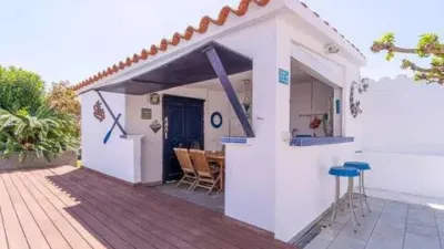 Chalet on Carrer Norfeu photo 10