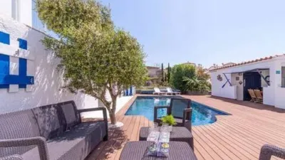 Chalet on Carrer Norfeu photo 5