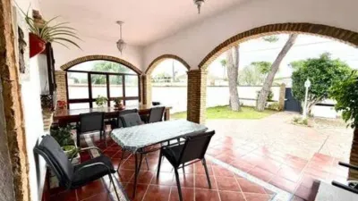 Chalet on Urbanizacion Cr Real de La Barrosa Street, 166 photo 2