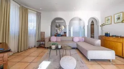 Chalet on Carrer de la Riera Ginjolers photo 9