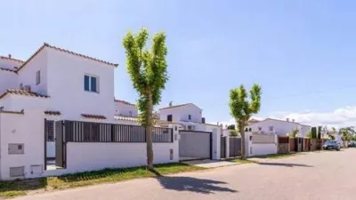 Chalet on Carrer Norfeu photo 11