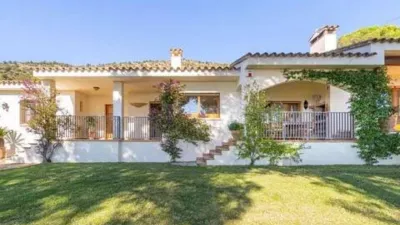 Chalet on Carrer Nord photo 5