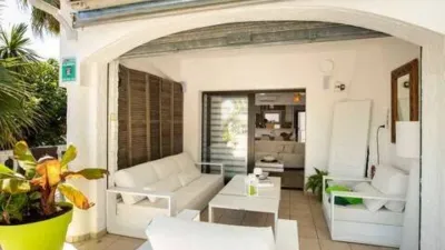 Chalet on Carrer del Segre photo 12