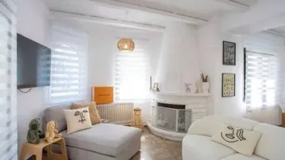 Chalet on Carrer del Segre photo 17