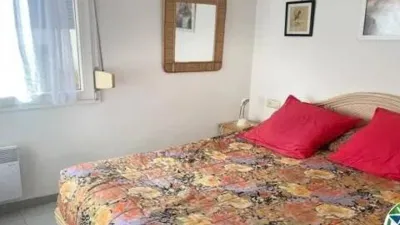 Apartment in Port Esportiu-Canyelles-Puig Rom photo 18