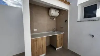 Apartment on Carrer de Miguel Servet photo 9